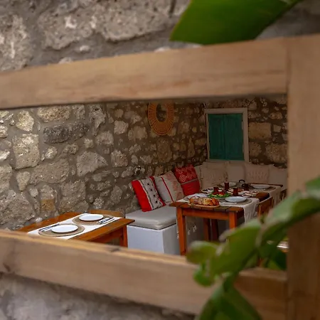 Bo Αλακάτι
